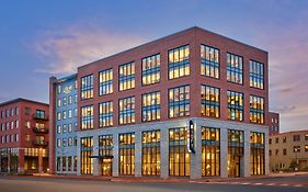 Aloft Portland Downtown Waterfront Me